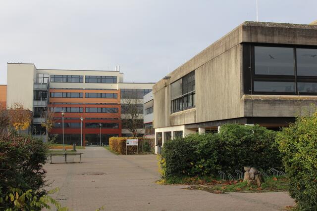 Als Schulträger ist die Stadt verantwortlich für die Ausstattung der Schulen.