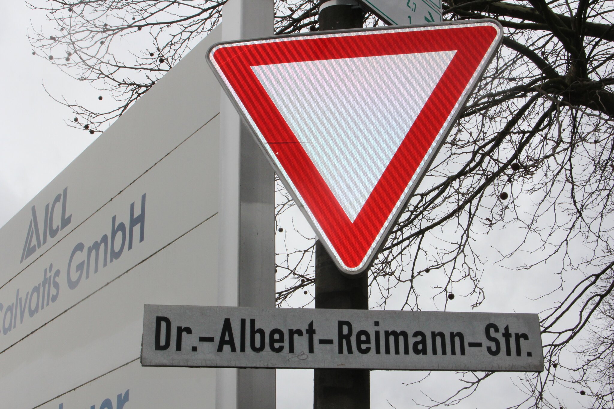 Bürgermeister Schmutz für Umbenennung der Dr.AlbertReimannStraße