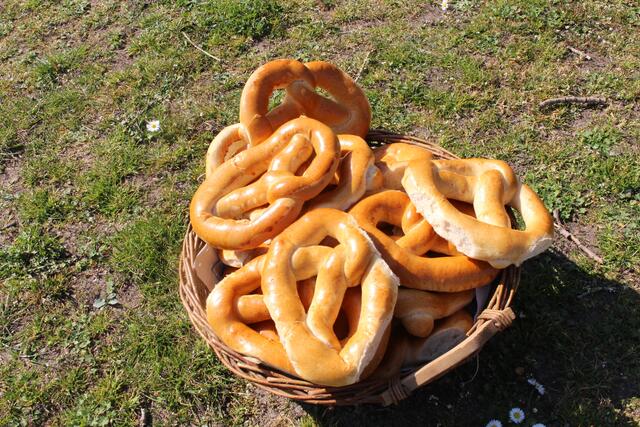 Sommertagsbrezel werden in Ladenburg leider keine mehr gebacken. Doch auch die "Auswärtigen" schmeckten prima. 