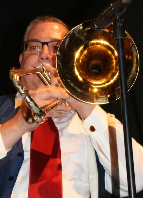 Michael Weik ist ein glänzender Posaunenspieler und Entertainer. 