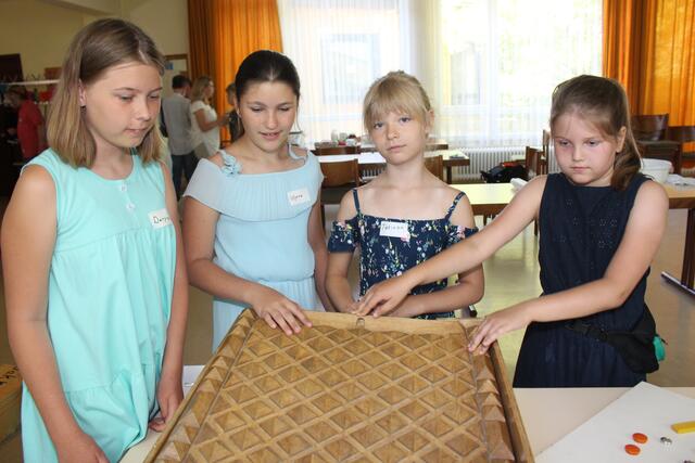 Spielen hilft um unschöne Erlebnisse aufzuarbeiten.   