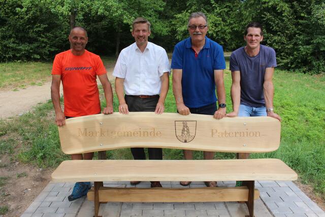 Die Partnerschaft mit Paternion lebt, wie die Bankspende aus der Partnergemeinde zeigt. 