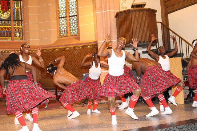 Ladenburg erlebte ein beeindruckendes Konzert der Moko-Chöre. 
