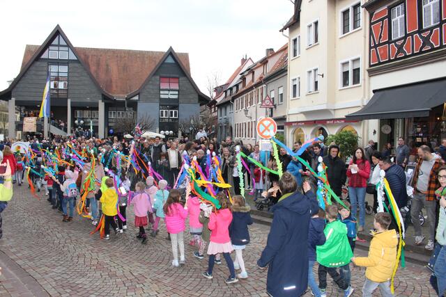 Immer wieder eine Augenweide - die Steckenträger der Astrid-Lindgen-Schule. 
