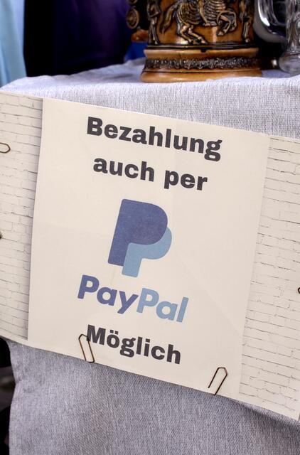 Digitalisierung erreicht auch den Flohmarkt - zumindest bei der Zahlweise.