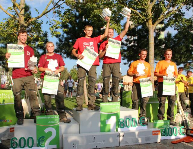 So sehen Sieger aus: Deutscher Meister der Landschaftsgärtner wurde das Team aus Sachsen vor den Landschaftsbauern aus Baden-Württemberg und dem Team aus NRW.