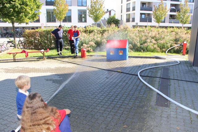 Auch die jüngsten Gäste kamen beim Feuerwehrtag auf ihre Kosten. 