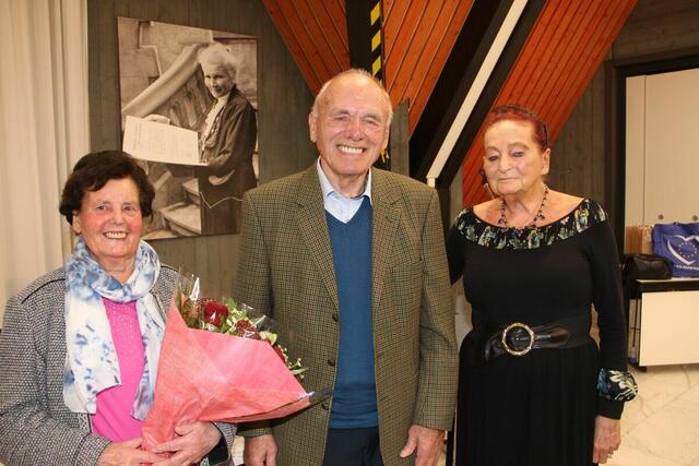 November: Die Senioren-Union feierte ihr 15-jähriges Bestehen und dankte Olga und Paul Wolf für die treue Unterstützung. 