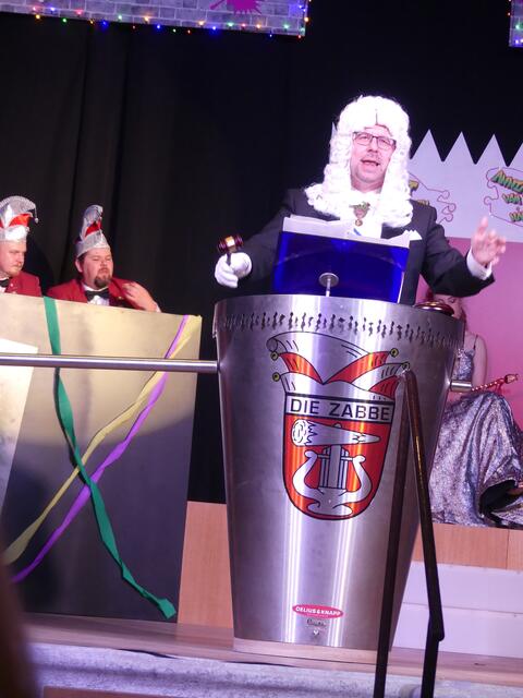 Brisante Themen griff Alexander Fleck als Protokoller auf. | Foto: Schatz