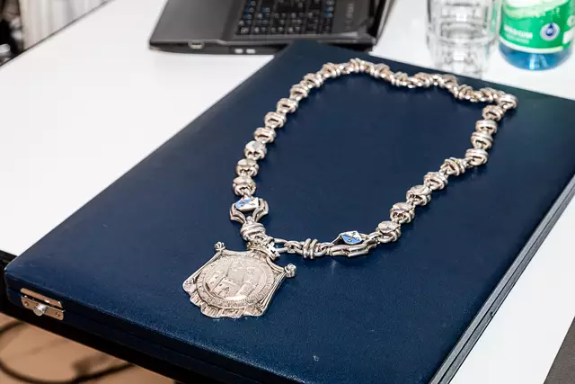 Die prachtvolle Amtskette aus dem Jahre 1944. | Foto: Markus Weik