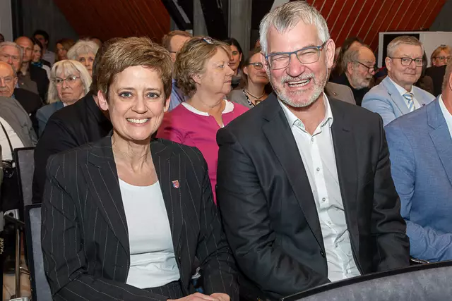 Grün-Schwarze Koalition: Iris Lipowsky-Overduin (Grüne) und Tillman Jahn (CDU) | Foto: Markus Weik