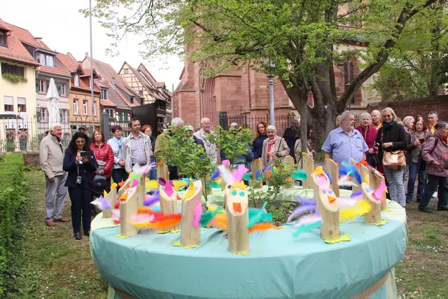 Der Frühlingsbrunnen des Anne-Frank-Kindergartens wurde zum Fotomotiv. 