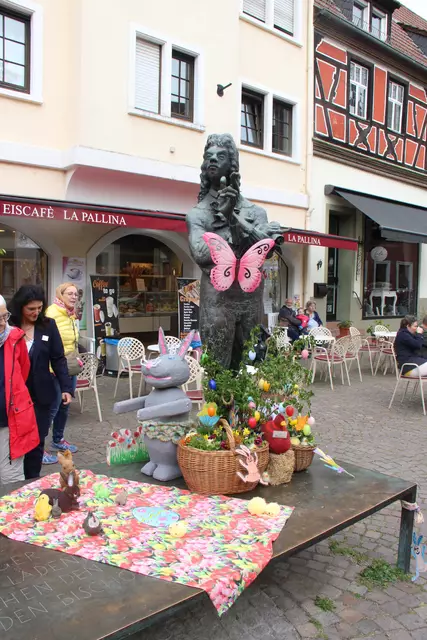 Der Domhofplatz-Brunnen wurde vom Kreativ-Team des Johanniter-Hauses am Waldpark gestaltet. 