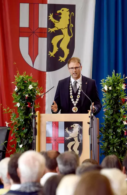 Begrüßung durch Bürgermeister Florian König | Foto: Marcus Schwetasch