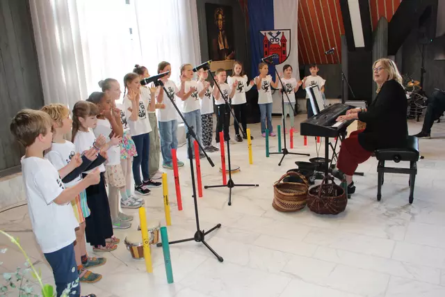 Viel Freude versprühte der Kinderchor mit seinen pfiffigen Beiträgen.