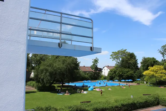 Auch das Carl-Benz-Bad lädt zum Ferienspaß ein. | Foto: Stadt Mannheim