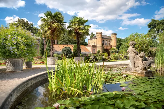 Die historischen Schauhäuser des Botanischen Gartens Karlsruhe laden zum Besuch ein. | Foto: SSG