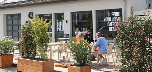 Die neue Garten-Terrasse wertet das Café Juli auf.