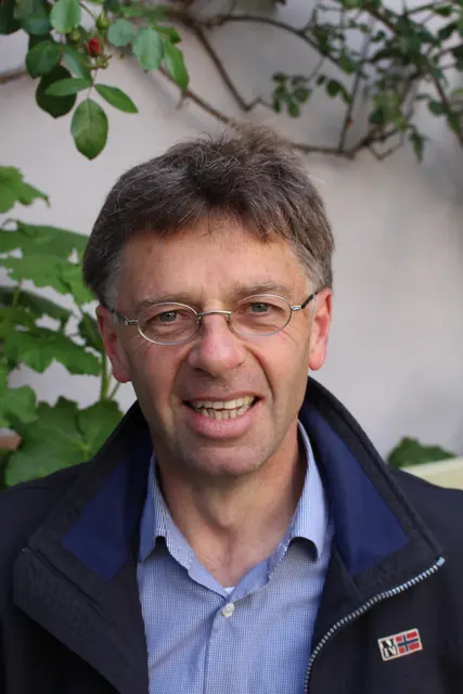 Der Fraktionsvorsitzende der Grünen, Max Keller, verfügt über den größten Erfahrungsschatz. 