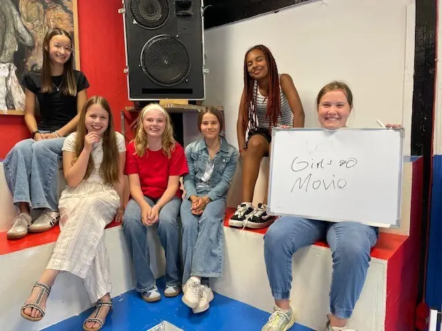 Im Bild (v.l.n.r.): Marina, Fiona, Romy, Lea, Rosalie und Marlene | Foto: ENJOI