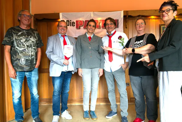 Kür unserer Landtags-Kandidatin: "Unser Mann" für Stuttgart ist Jessica Vierling!
| Foto: Die PARTEI