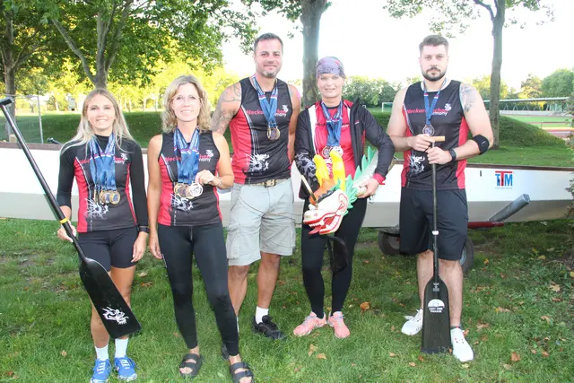 Diese fünf Sportler/innen schrieben Ladenburger Drachenboot-Geschichte: Magali Zweigler, Tanja Gebler, Christian Gebler, Nicole Scholl und Steffen Schuff. (von links nach rechts) 
