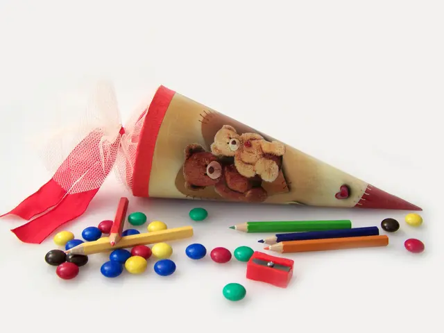 Wer wollte, der durfte sich seine Schultüte noch einmal füllen lassen. | Foto: pixelio.de