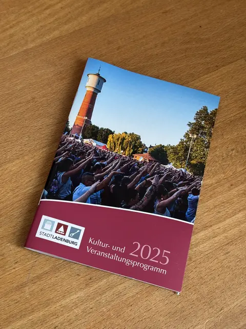 Für das Kultur- und Veranstaltungsprogrammheft sieht es derzeitig nicht ganz so rosig aus. Es mangelt an Unterstützung.