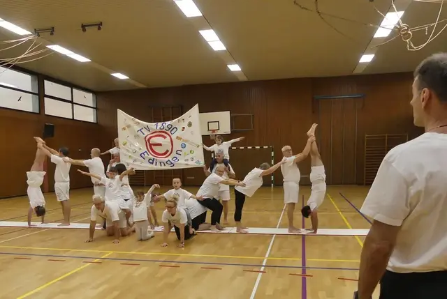 Pyramide zum 90. Geburtstag von Helga Günther | Foto: TVE | Heinz Häfner