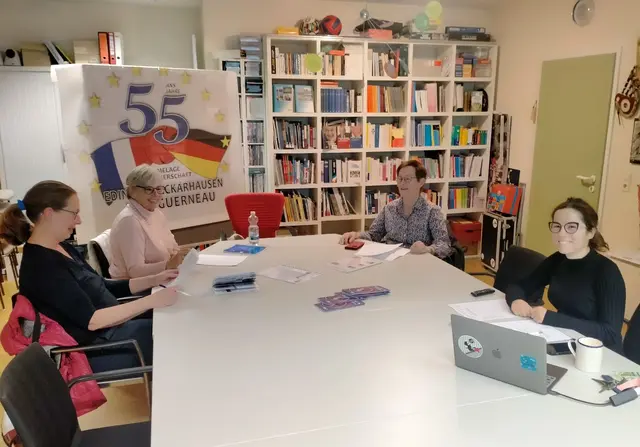 Französische Konversation unter Leitung von Lucie Franchon im Plouguerneau-Haus | Foto: IGP