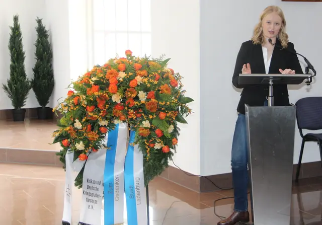 Warb für einen menschlichen Umgang: die 17-jährige Schülerin am Carl-Benz-Gymnasium, Johanna Heggemann. 