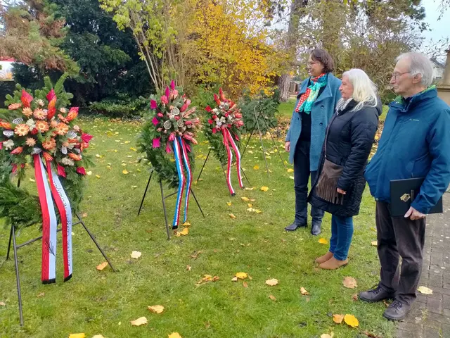 An der Gedenkveranstaltung zum Volkstrauertag in Neckarhausen nahm eine Delegation der IGP Partnerschaft teil | Foto: IGP