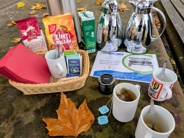 Frühstück am "Schwätzbänkle" | Foto: BMA