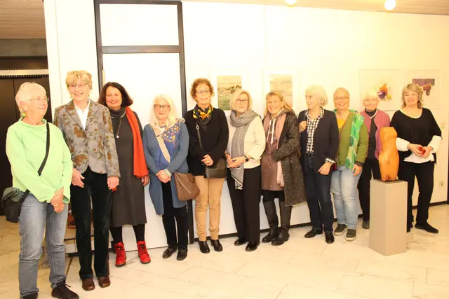 Ingrid Gromer, Silvia Schweitzer-Grützmacher, Elsbeth Lang, Beatrice von Hanstein, Eva Hestermann-Beyerle, Elke Bellgart-Rapp, Birgit Ullmer, Friederike Metzger, Anne Arend-Schulten, Ingrid Eckert und Marion Lutz (von links)