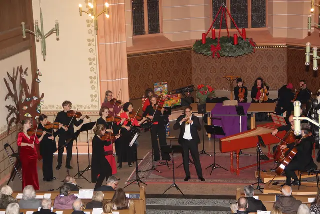 Brannten am Nikolaustag ein Feuerwerk ab: Weltklasse-Trompeter André Schoch und das Stuttgarter Kammerorchester. 