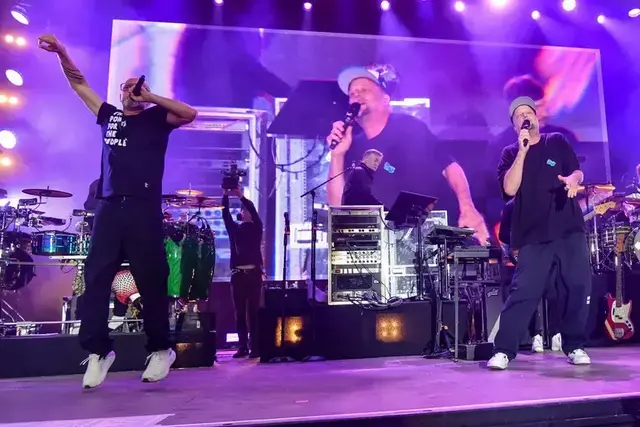 F:  Auf der Festwiese feierten die Festivalgäste mit Fanta Vier eine fantastische Party.