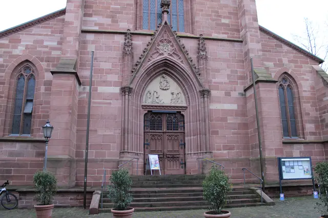 Nahe der Laterne soll das Bronze-Modell aufgestellt werden.