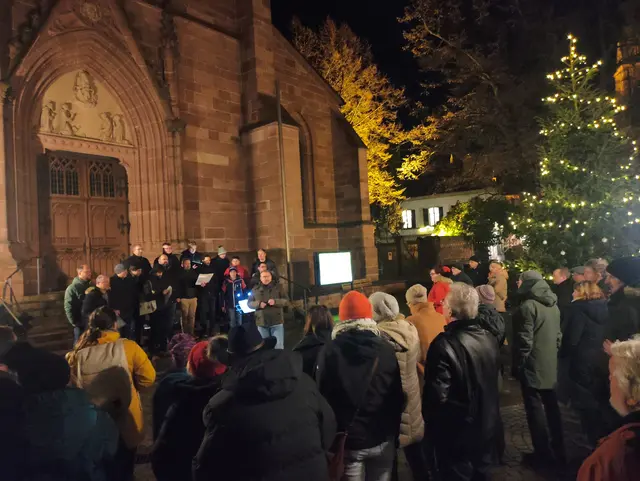 In diesem Jahr wird der Liederkranz – wie auch bereits im Vorjahr – im Bereich von St. Gallus Weihnachtslieder zum Besten geben. | Foto: Foto: zg.