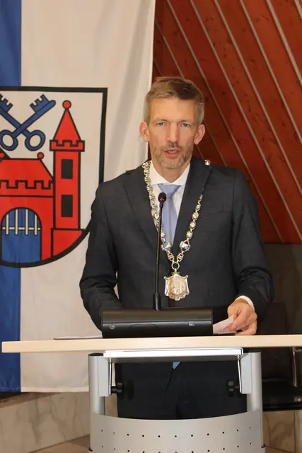 Ladenburg will trotz knapper Kassen "den Lottoschein abgeben", wie Bürgermeister Schmutz in seiner Haushaltsrede formulierte