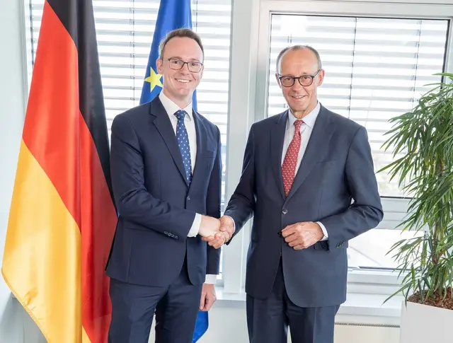 CDU-Landtagskandidat Dr. Bastian Schneider mit Bundeskanzler Merz | Foto: Bastian Schneider