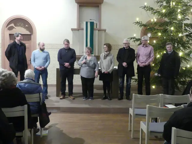 Die neuen Ältesten stellten sich im Gottesdienst vor. | Foto: Schatz