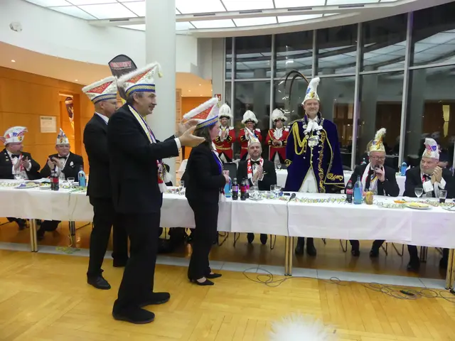Von der Karnevals Kommission Mannheim gab es die Amtskette für den Prinzen. | Foto: Schatz