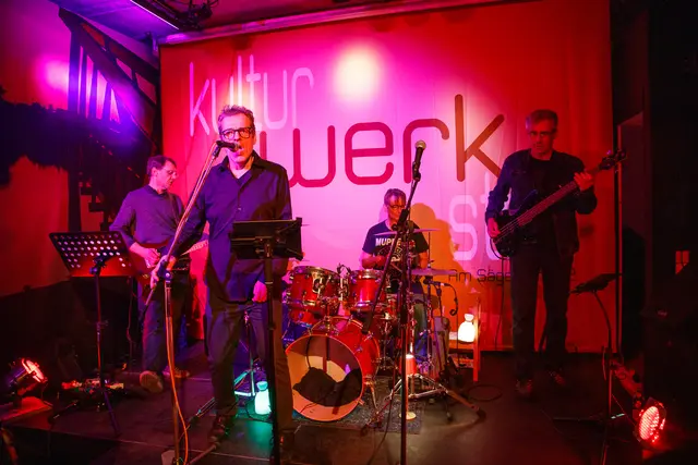 Punked Soul (v.l.n.r.): Peter Schwald, Christian Weiß, Anne Glombitza, Gerald Glombitza