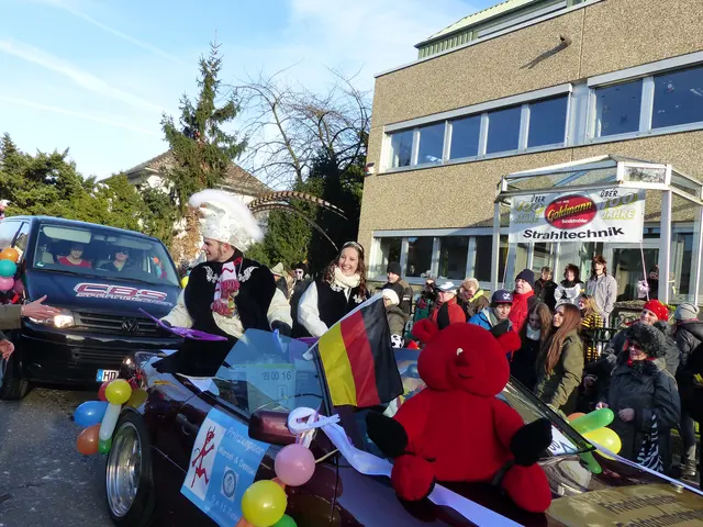 Beim Umzug 2015 herrschte herrliches Wetter. | Foto: Schatz