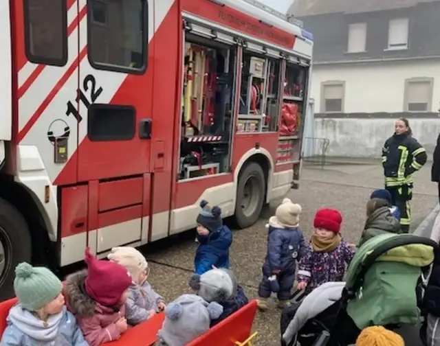 Besuch bei der Freiwilligen Feuerwehr Edingen-Neckarhausen | Foto: Vogelnest