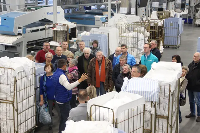 Am schmutzigen Donnerstag wurde in der Wäscherei Witteler &amp; Burkhardt beim CDU-Besuch keine Wäsche gewaschen.  | Foto: Sturm