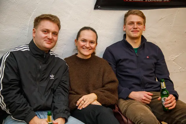 Die Torpedos gut gelaunt in einer Spielpause – trotz der deutlichen Niederlage gegen die Grizzlys. | Foto: Markus Weik