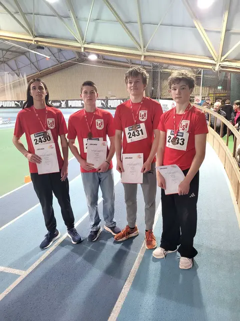 v. l. n. r.: Santino deGeorge, Lennard Quennet, Jonathan Jahn, Leonard Weik