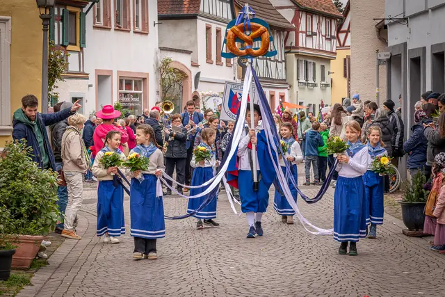 Die Brezel wird auch in diesem Jahr wieder ganz vorne durch die "Ladeberger Gassen" getragen werden.