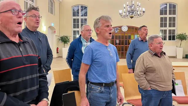 Konzentriert bei der Chorprobe. | Foto: GK